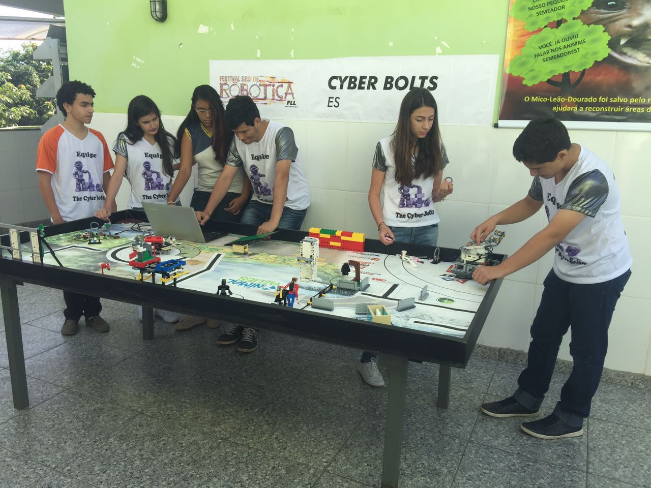 Estudantes de Itapemirim vencem Festival de Robótica do Sesi em 